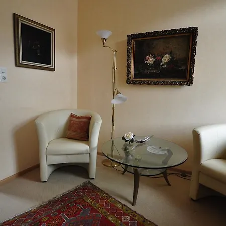 Gasthuis Altes Weingut An Der Vogtei 3*