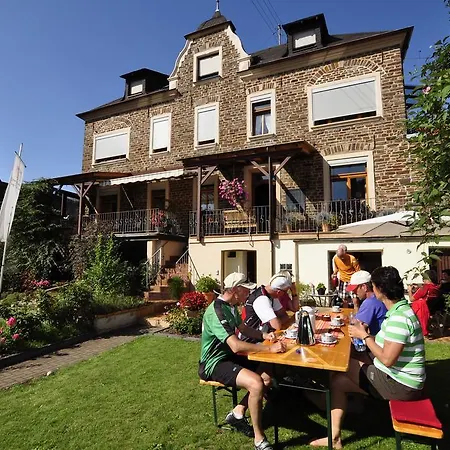 Affittacamere Altes Weingut An Der Vogtei Senheim